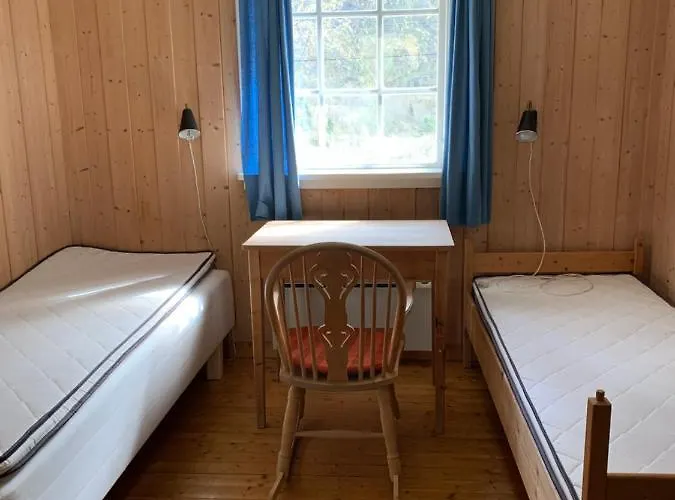 Voss/bolstad: Peaceful Countryside Cabin/lodge Bolstadøyri